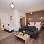 романтика Hotel 3*