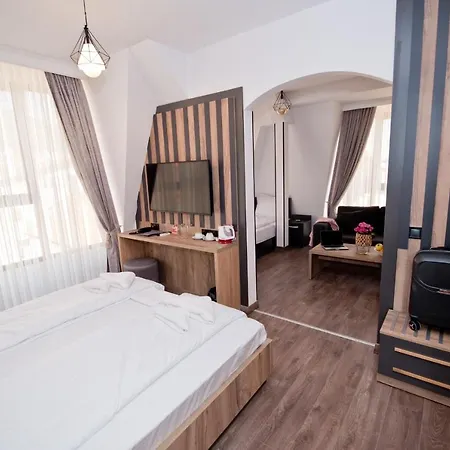 романтика Hotel 3*